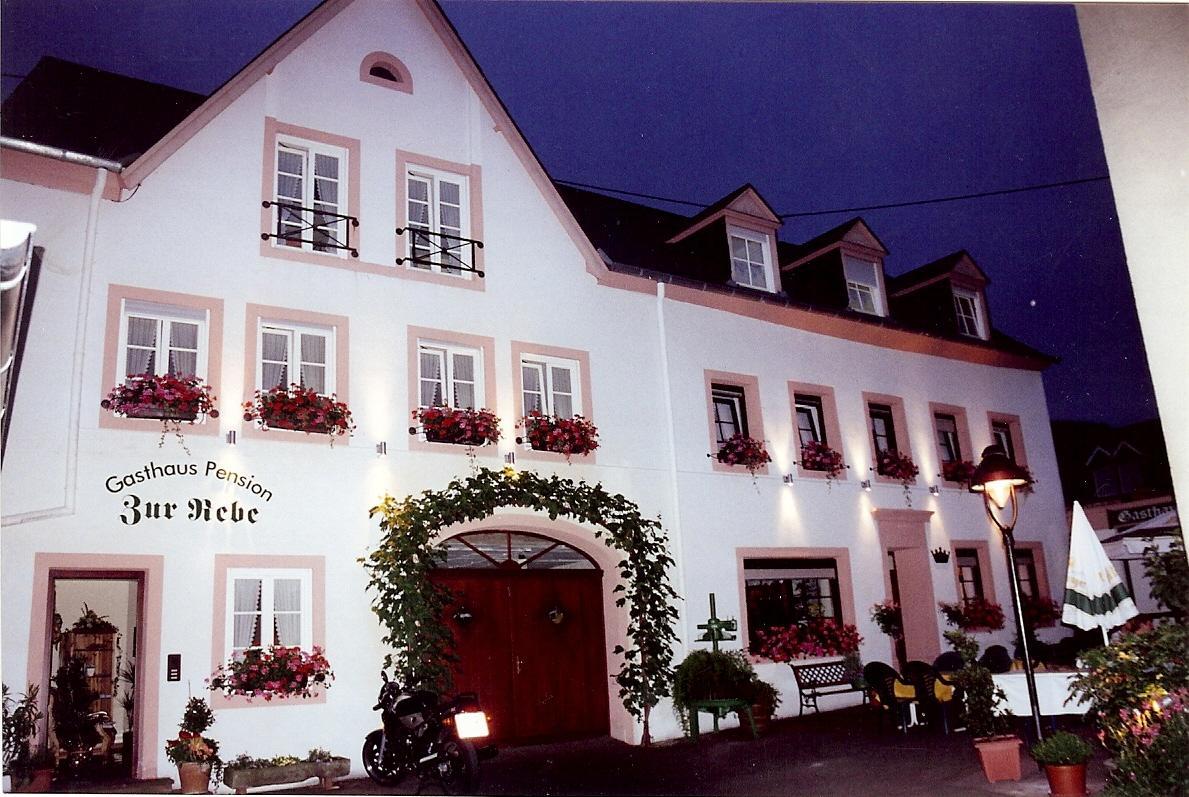 Gasthaus Zur Rebe Меринг Экстерьер фото